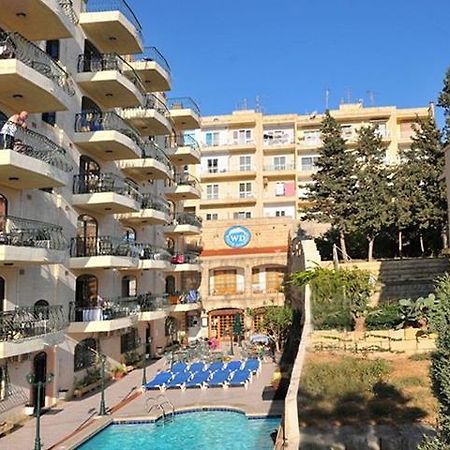 White Dolphin Complex Aparthotel Qawra Bagian luar foto