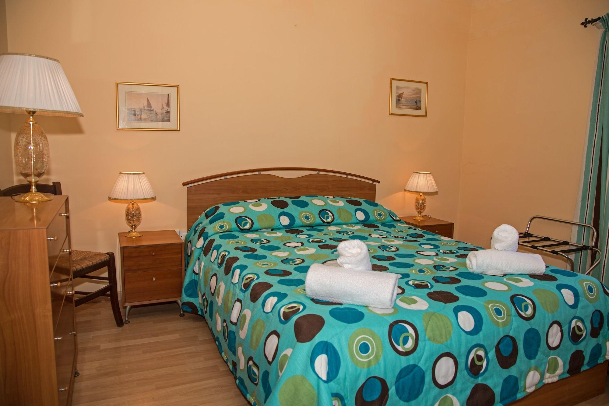 White Dolphin Complex Aparthotel Qawra Bagian luar foto