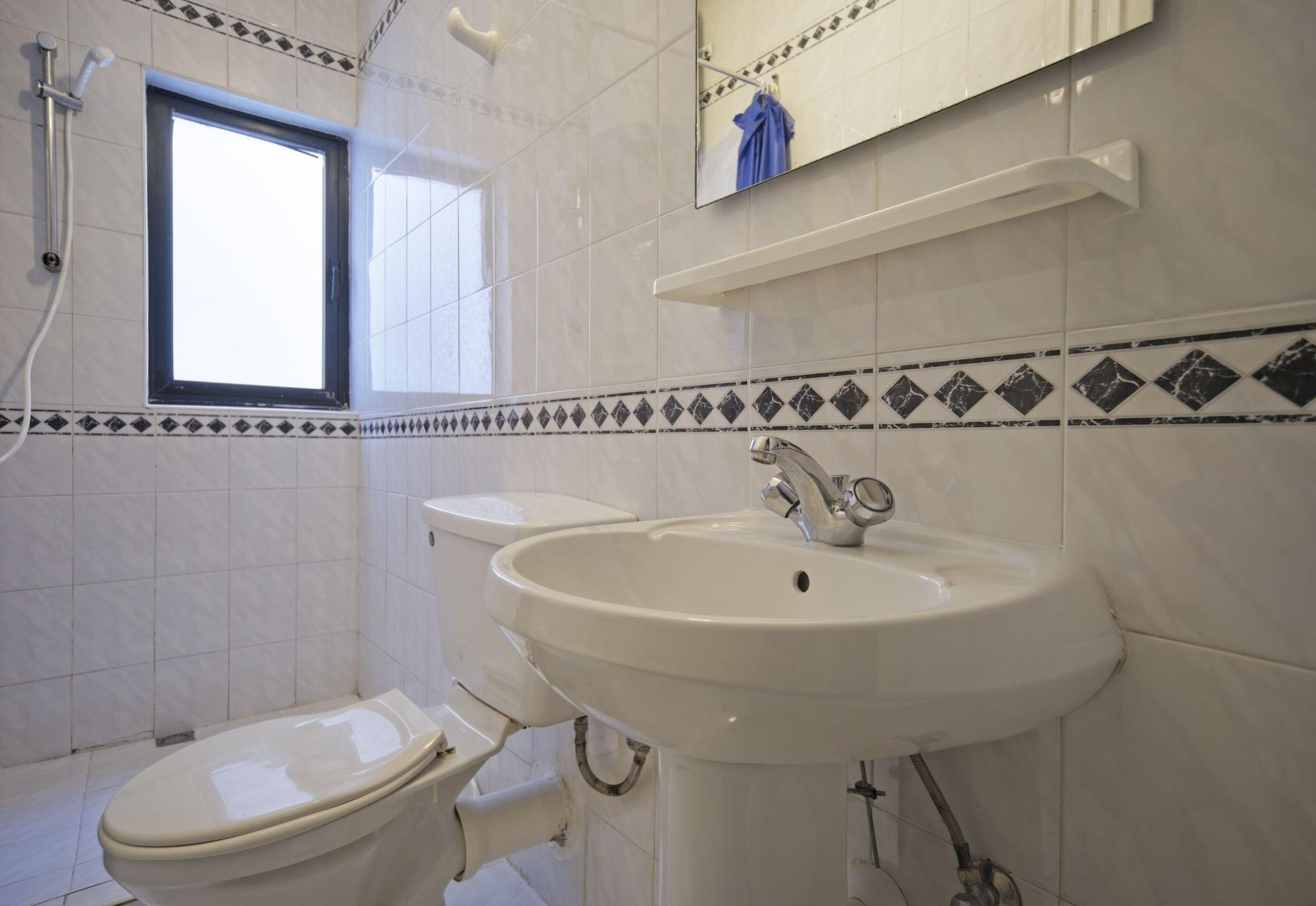 White Dolphin Complex Aparthotel Qawra Bagian luar foto