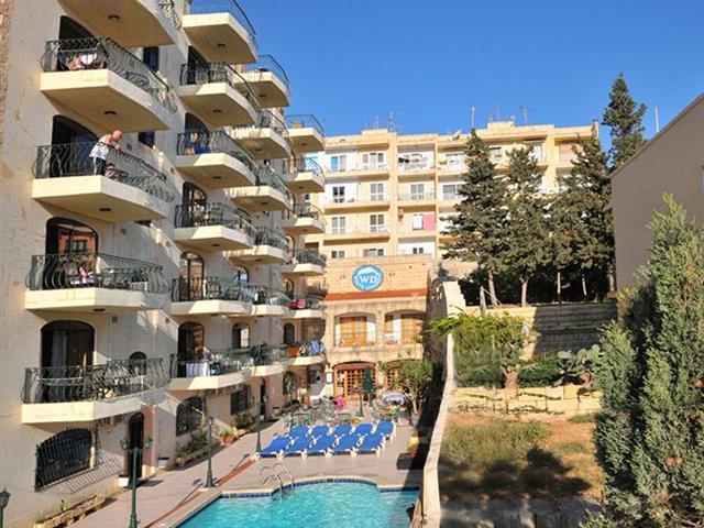 White Dolphin Complex Aparthotel Qawra Bagian luar foto