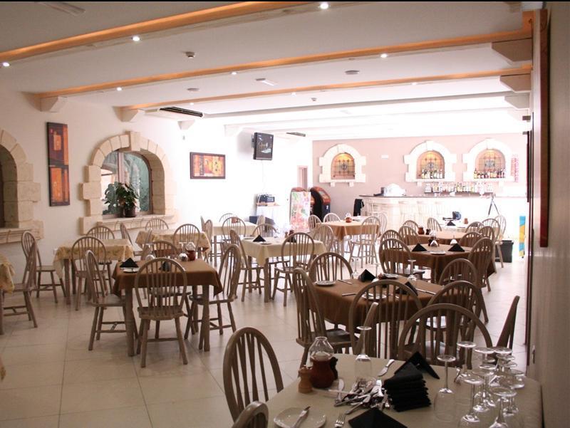 White Dolphin Complex Aparthotel Qawra Bagian luar foto
