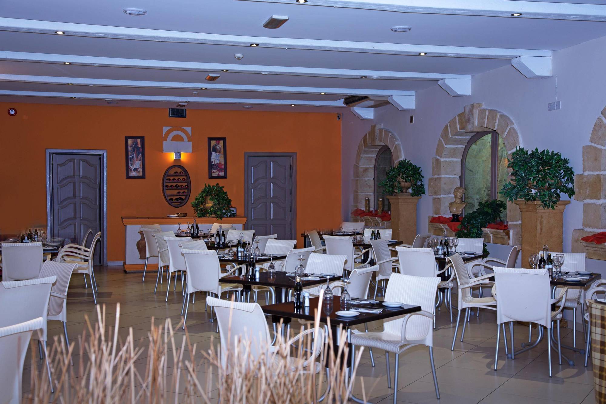 White Dolphin Complex Aparthotel Qawra Bagian luar foto