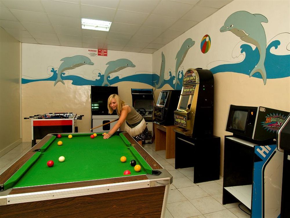 White Dolphin Complex Aparthotel Qawra Bagian luar foto